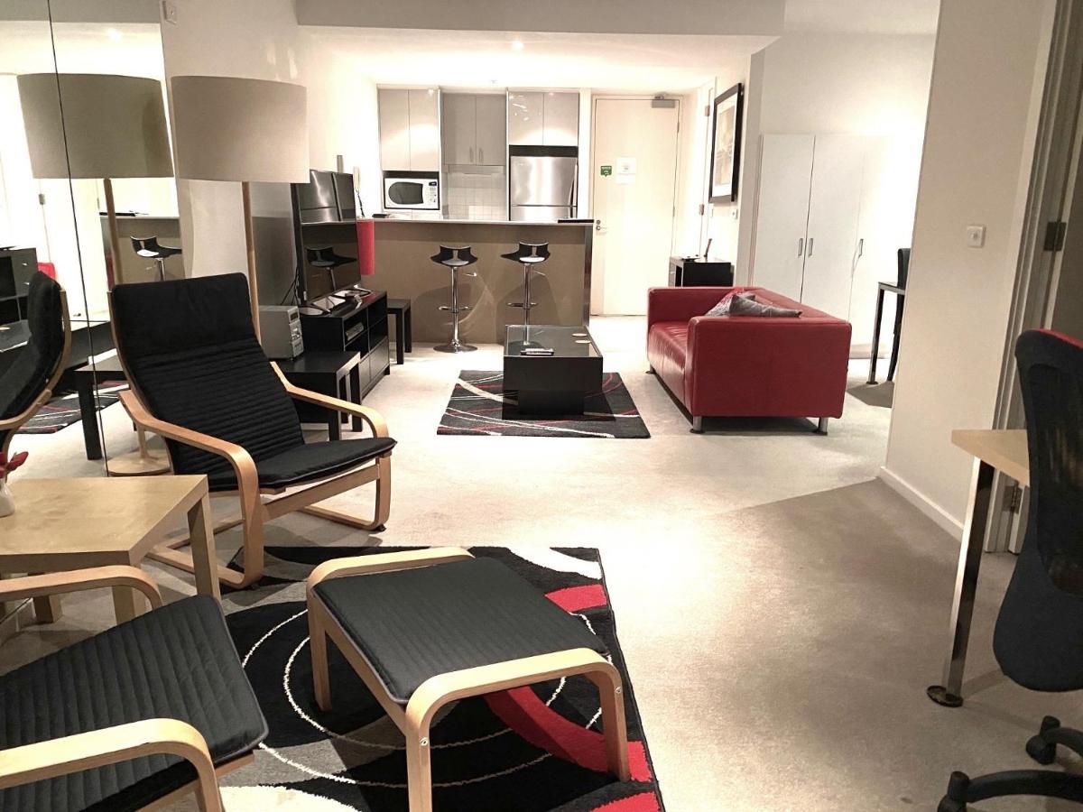 Staycentral - Spacious Seaviews Port Melbourne Buitenkant foto