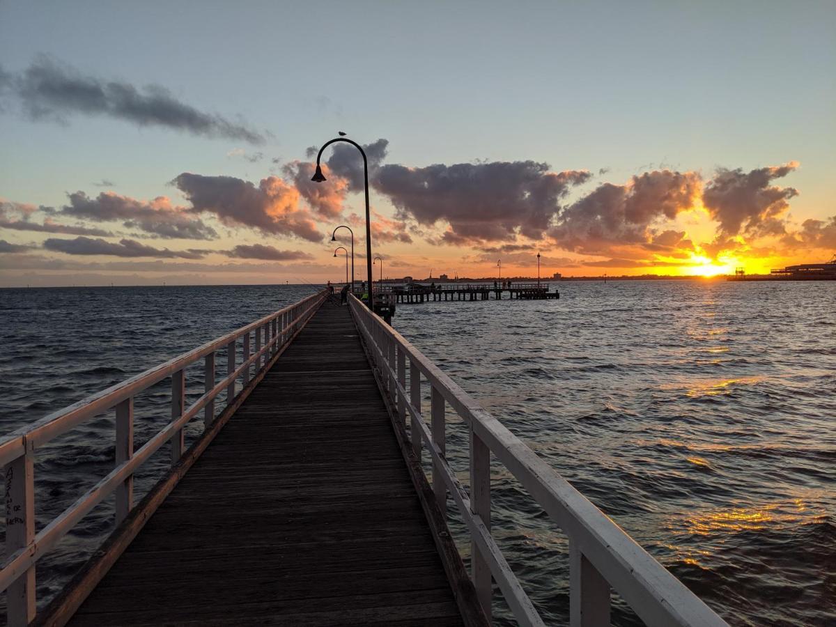 Staycentral - Spacious Seaviews Port Melbourne Buitenkant foto